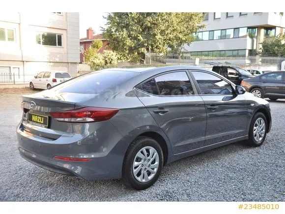 Hyundai Elantra 1.6 D-CVVT Style Image 5
